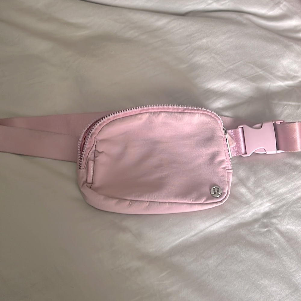 Lulu Fanny pack